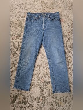 Levi's Premium Wedgie Straight Classic Women's Blue Denim Button Fly Jeans Sz 28